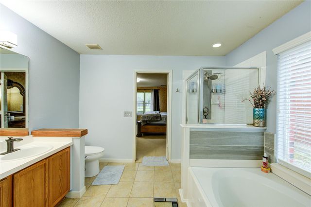 10338 E Summit Canyon Drive, Houston, TX 77095