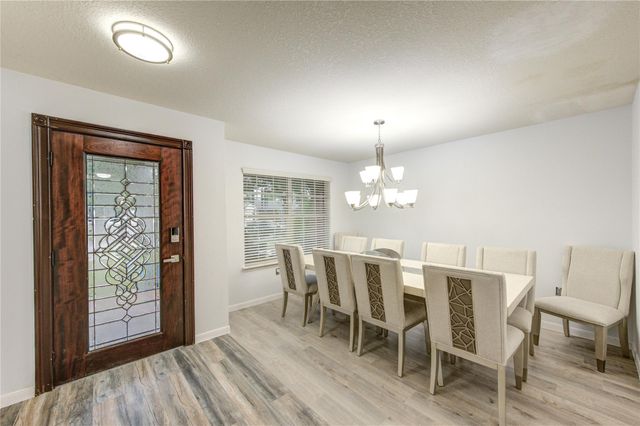 10338 E Summit Canyon Drive, Houston, TX 77095