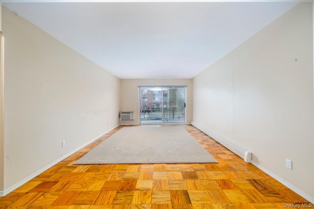 90 South Park B1, Rockville Centre, NY 11570