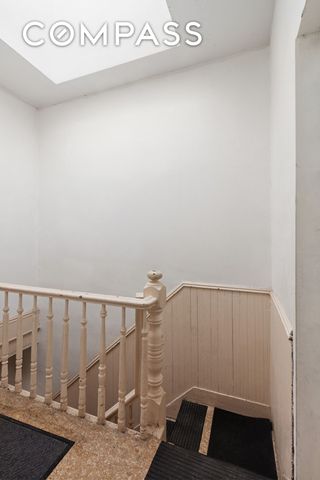 318 21st Street, New York City, NY 11215