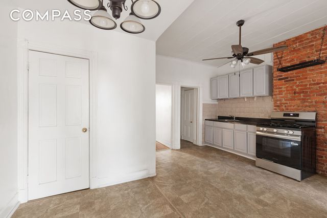 318 21st Street, New York City, NY 11215