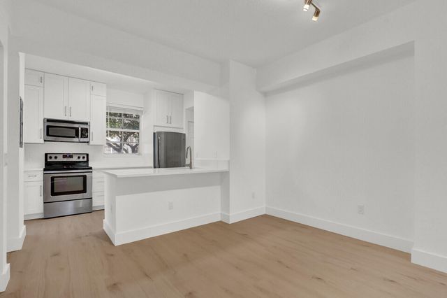 4903 Chancellor Drive 13, Jupiter, FL 33458