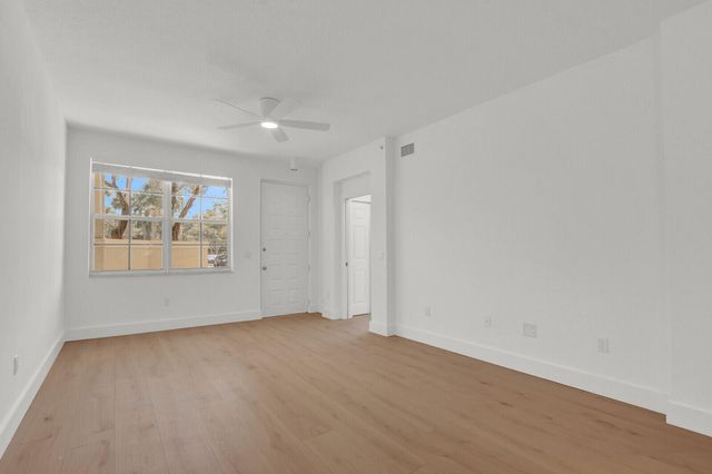 4903 Chancellor Drive 13, Jupiter, FL 33458