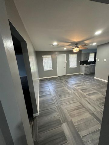 9942 Valley Mill Court, Houston, TX 77078