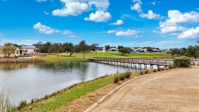 103 LH MABBITT, Blanco, TX 78606