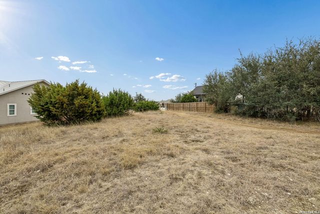 103 LH MABBITT, Blanco, TX 78606