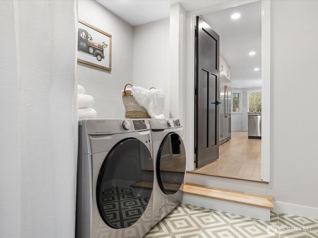 610 Logan Road, Lynnwood, WA 98036