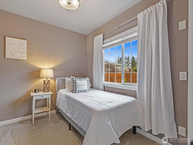 610 Logan Road, Lynnwood, WA 98036