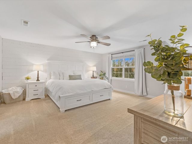 610 Logan Road, Lynnwood, WA 98036