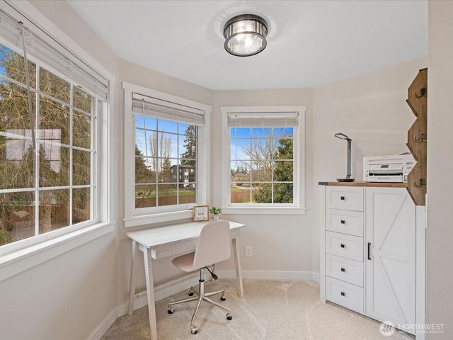 610 Logan Road, Lynnwood, WA 98036