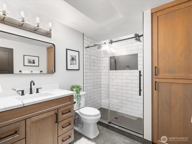 610 Logan Road, Lynnwood, WA 98036