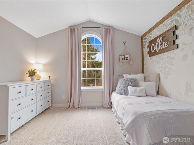 610 Logan Road, Lynnwood, WA 98036