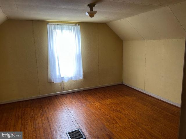 924 W 6TH ST, Lewistown, PA 17044