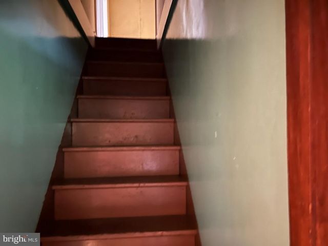 924 W 6TH ST, Lewistown, PA 17044