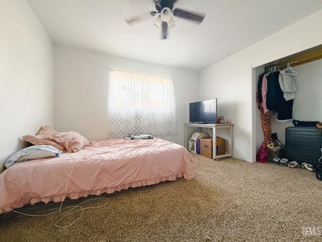 1129 Greenwood Drive, Bakersfield, CA 93306