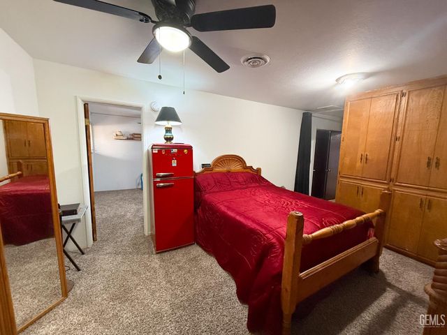 1129 Greenwood Drive, Bakersfield, CA 93306