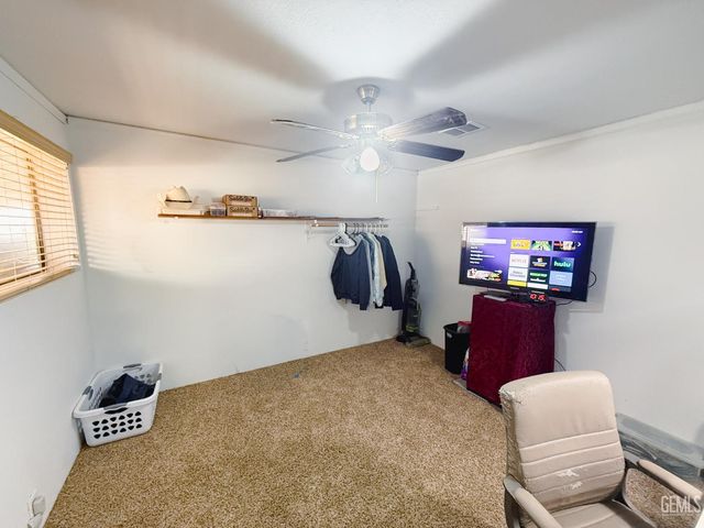 1129 Greenwood Drive, Bakersfield, CA 93306