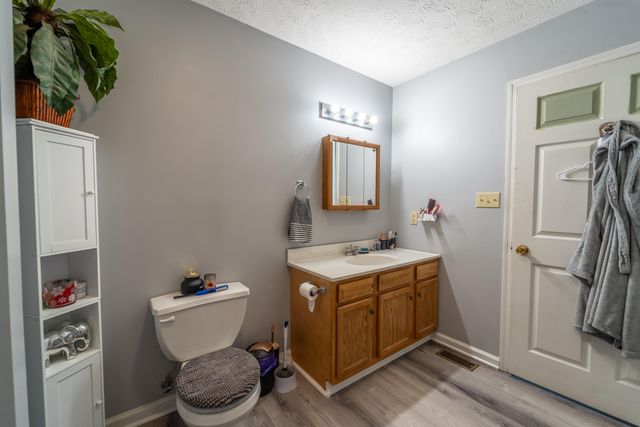 6111 N Wilderness Road, Mt Vernon, KY 40456