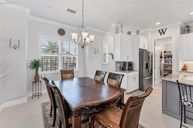 209 E VENICE AVENUE, Venice, FL 34285