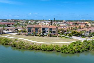 209 E VENICE AVENUE, Venice, FL 34285