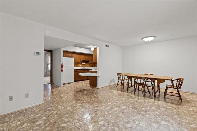 5613 Banbury CT, Virginia Beach, VA 23462