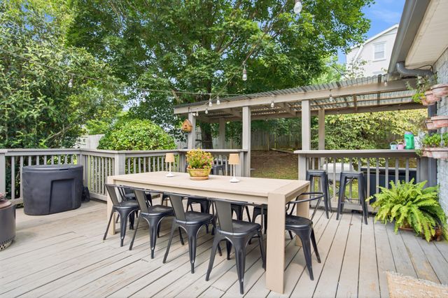 503 Holly Hill Ct, Nashville, TN 37221