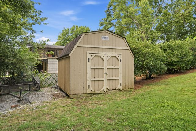 503 Holly Hill Ct, Nashville, TN 37221