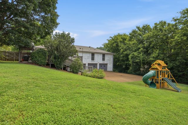 503 Holly Hill Ct, Nashville, TN 37221