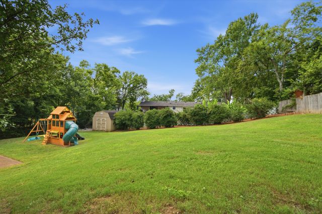503 Holly Hill Ct, Nashville, TN 37221