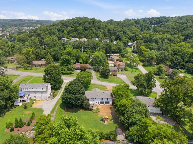 503 Holly Hill Ct, Nashville, TN 37221