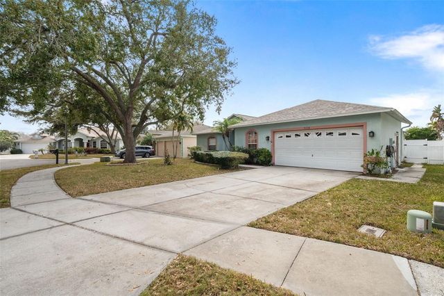 9238 SEA OAKS COURT, Seminole, FL 33776