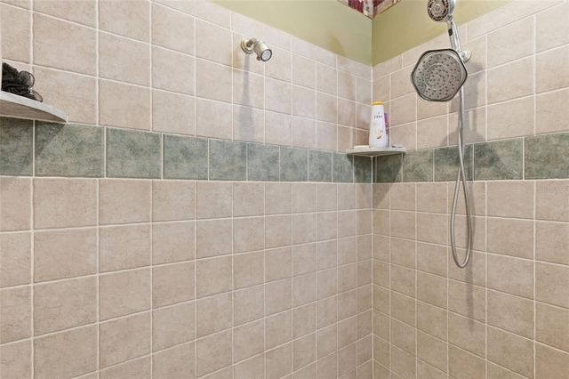 9238 SEA OAKS COURT, Seminole, FL 33776