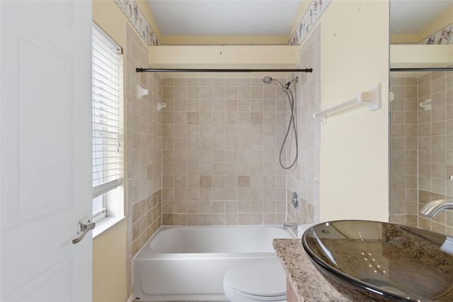 9238 SEA OAKS COURT, Seminole, FL 33776