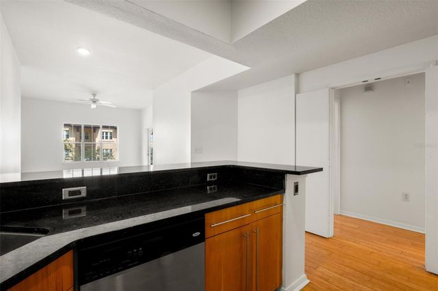 200 4TH AVENUE S 302, St Petersburg, FL 33701