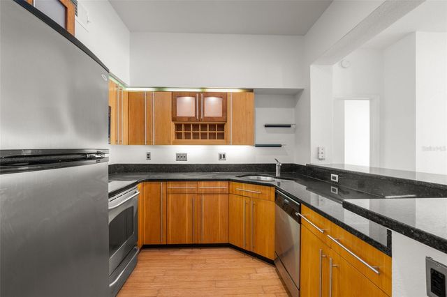 200 4TH AVENUE S 302, St Petersburg, FL 33701