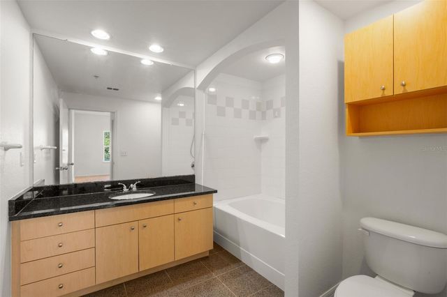 200 4TH AVENUE S 302, St Petersburg, FL 33701