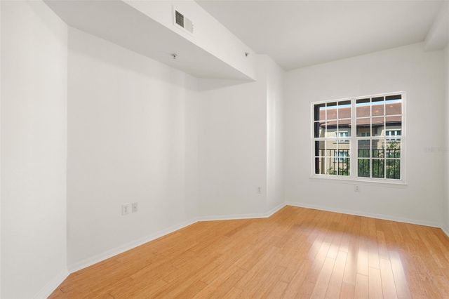 200 4TH AVENUE S 302, St Petersburg, FL 33701