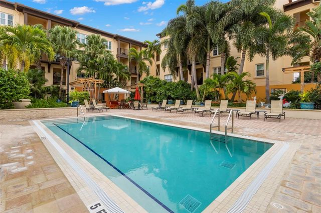 200 4TH AVENUE S 302, St Petersburg, FL 33701