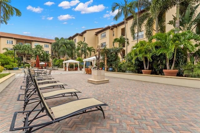 200 4TH AVENUE S 302, St Petersburg, FL 33701