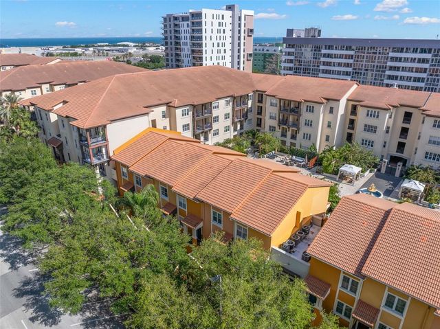 200 4TH AVENUE S 302, St Petersburg, FL 33701