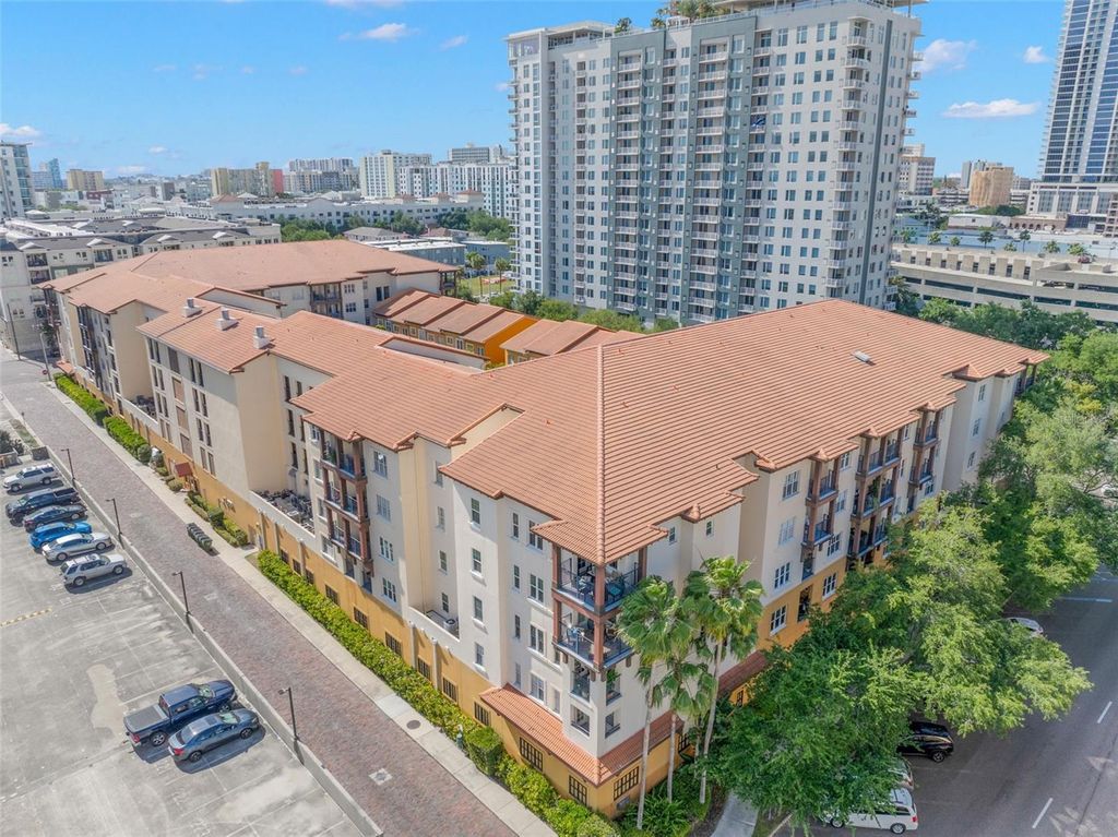 200 4TH AVENUE S 302, St Petersburg, FL 33701