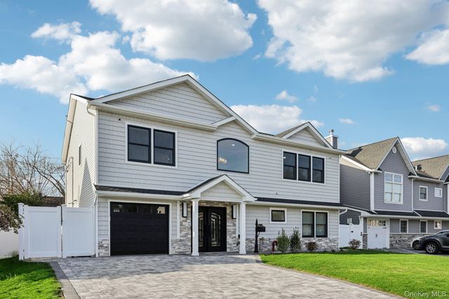 129 Tardy Lane S, Wantagh, NY 11793
