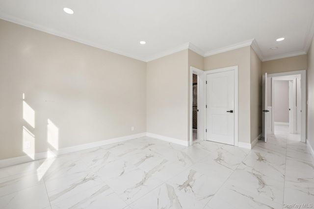 129 Tardy Lane S, Wantagh, NY 11793