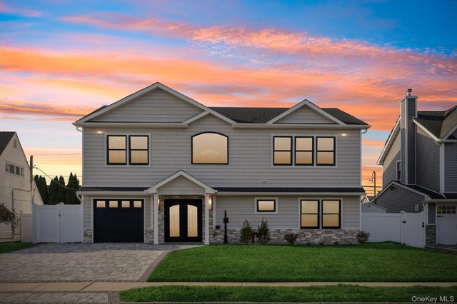 129 Tardy Lane S, Wantagh, NY 11793