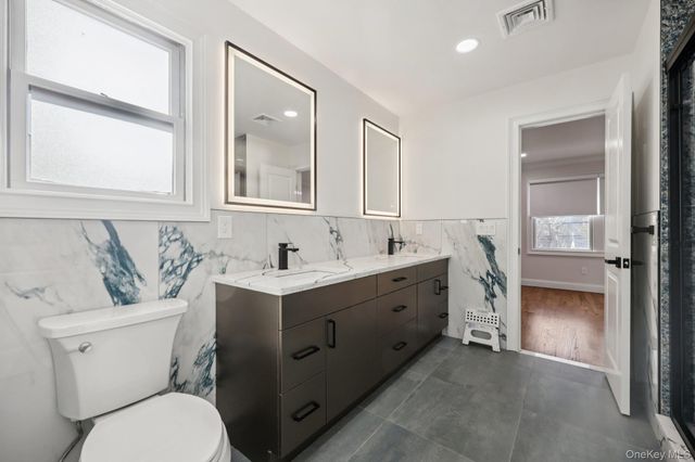 129 Tardy Lane S, Wantagh, NY 11793