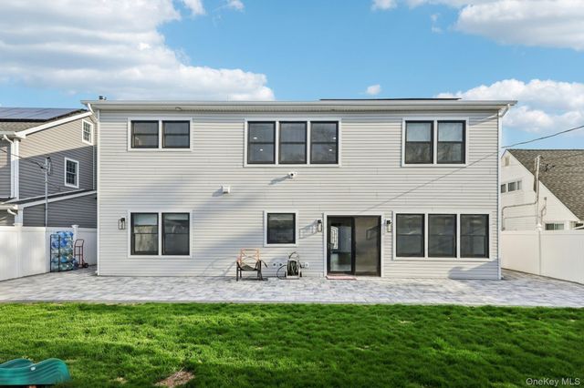 129 Tardy Lane S, Wantagh, NY 11793