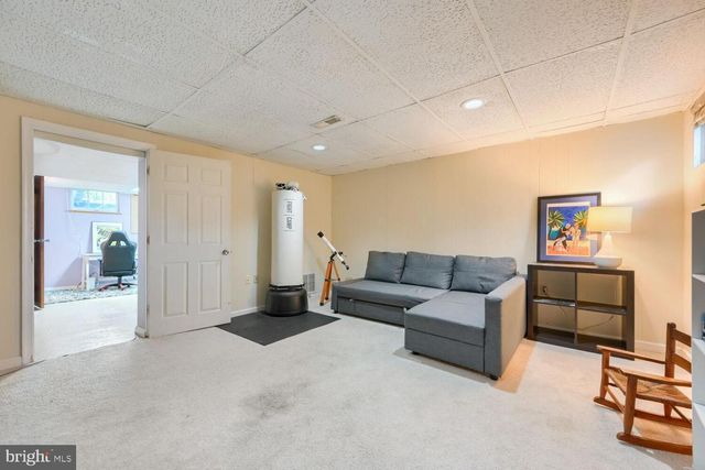 7042 HEATHFIELD RD, Baltimore, MD 21212