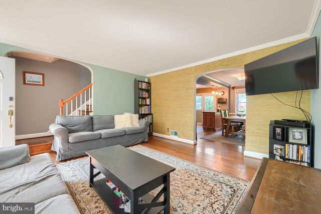 7042 HEATHFIELD RD, Baltimore, MD 21212
