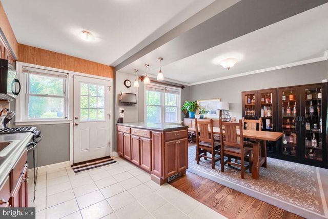 7042 HEATHFIELD RD, Baltimore, MD 21212