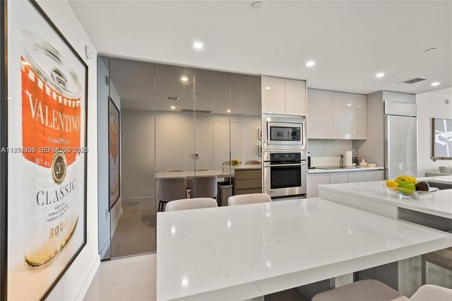 460 NE 28th St 2502, Miami, FL 33137